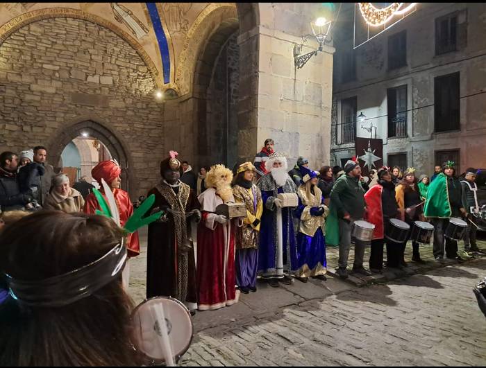 Hiru Errege Magoek ilusioz b 72 1767729382565