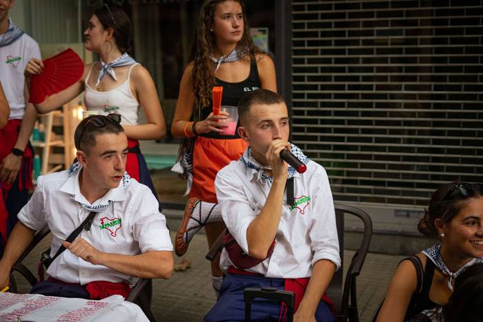 Lehertu da festa-giroa Amurr 7 1755025631935