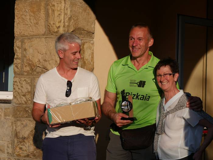 Haur zein helduek izan zuten 332 1538429504321