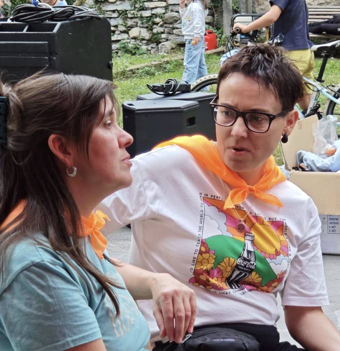 Auzo giroan gozatu dituzte M 1 1759049308061