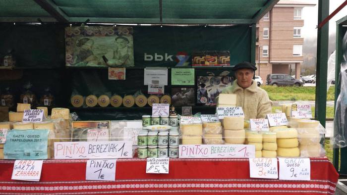 Eguraldi petrala izan arren, 37 1513617579054