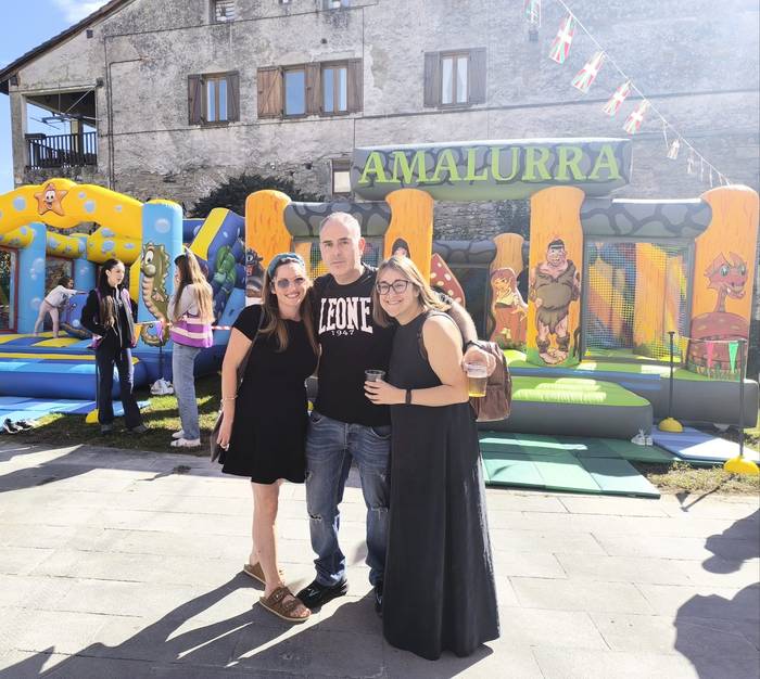 Auzo giroan gozatu dituzte M 11 1759049333620