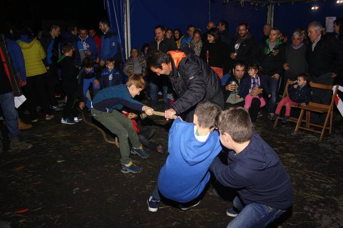 Goizetik gauera arte luzatu  52 1510556314415