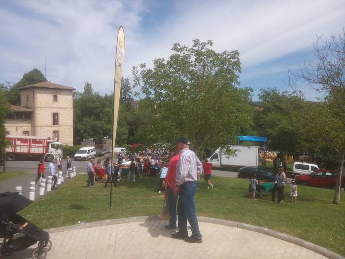 San Isidro Azokak jende ugar 56 1494852998345