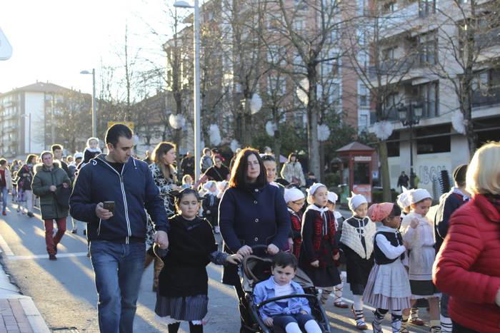 Olentzero eta maridomingi Ai 27 1514143547043