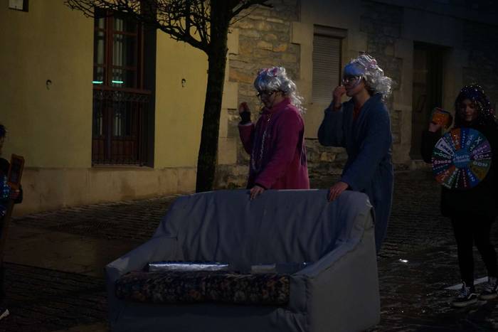 Irudimenez bete dituzte Amur 7 1771098536945