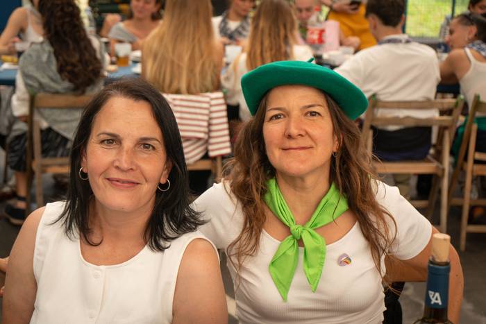 Ehunka lagun bildu dituzte j 117 1757018660115