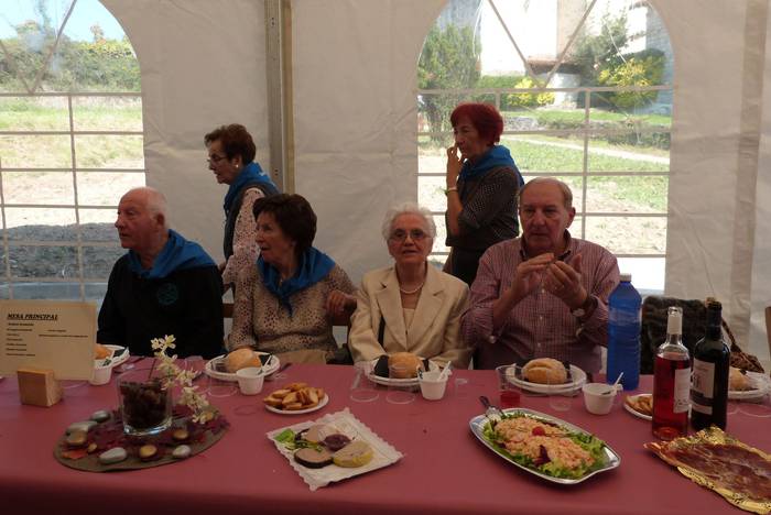 Auzokide ugarik hartu zuten  72 1506366728182