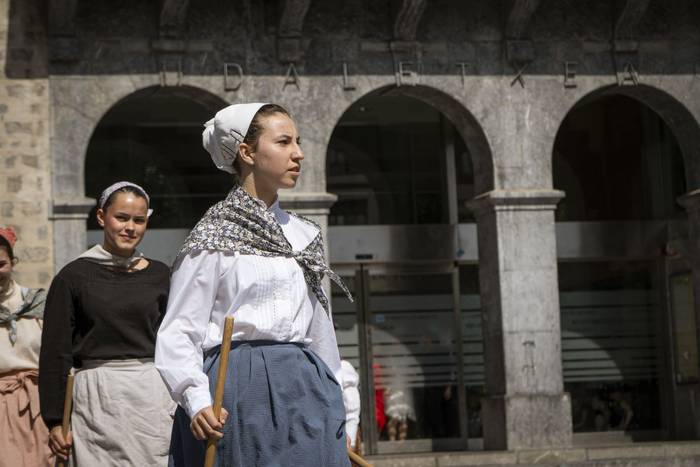 Dantzaz bete dute Amurrioko  16 1776607502222