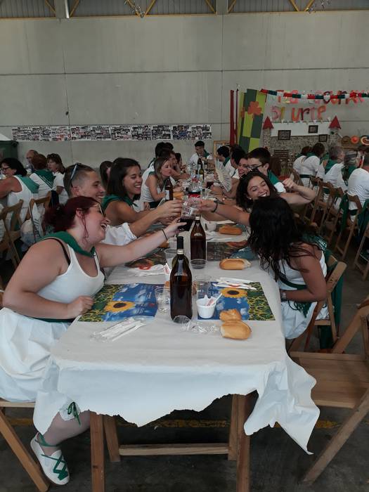 Dantza Lagunak taldeak 51. u 17 1498037740916