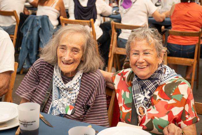 Ehunka lagun bildu dituzte j 40 1757018440023