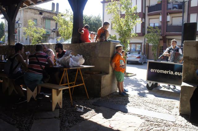 Herri  giroa nagusi andramar 33 1502723784315