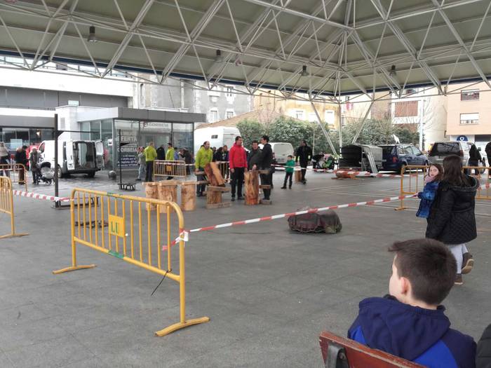 Ehunka lagunek berotu dute D 29 1521814121371