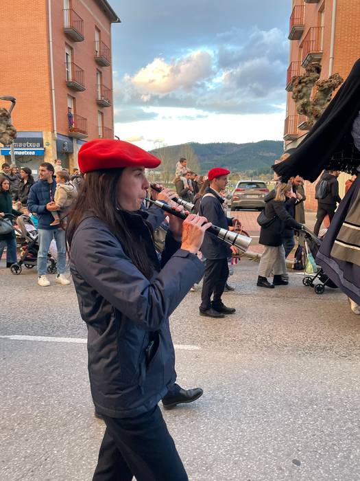 Kalejiran zeharkatu dute Amu 9 1766337560309