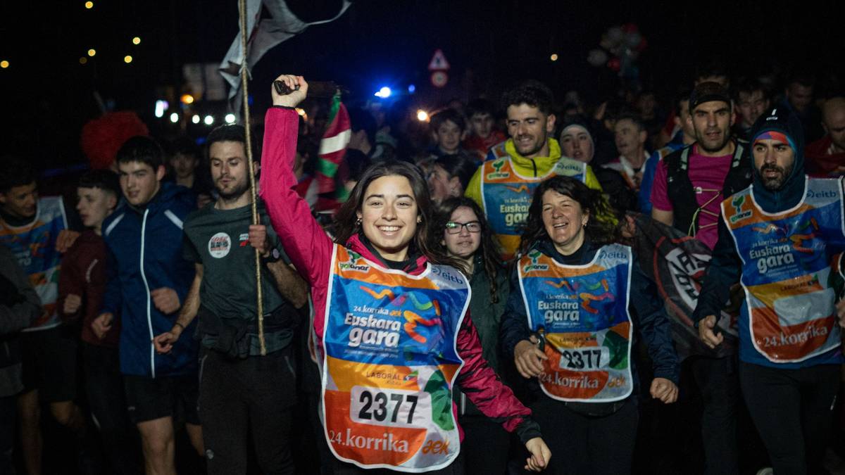 Bederatzi urteren ostean indartsu hartu dute Korrika Orozkon