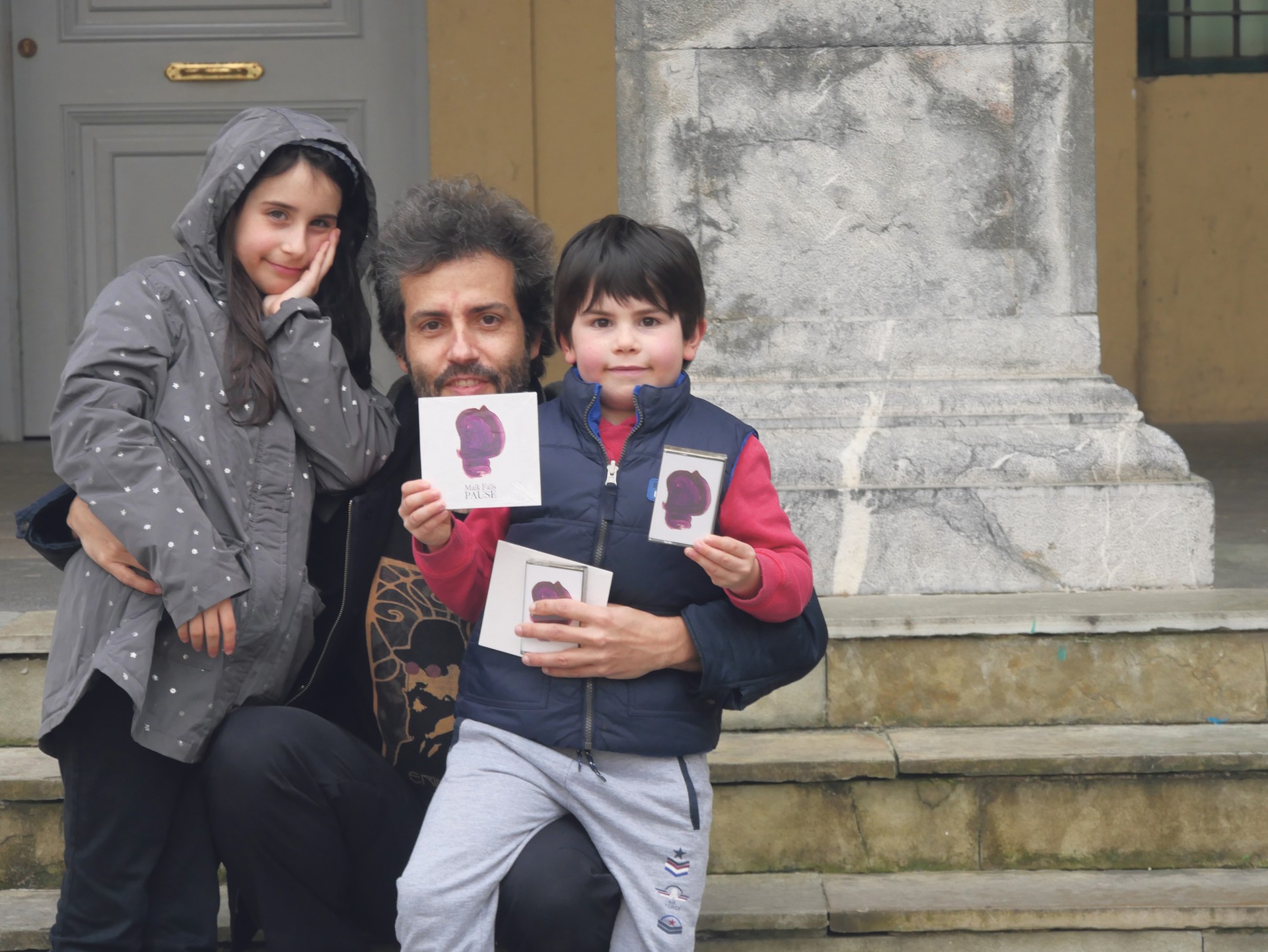 “Arreta jartzen ez dugun uneak nabarmendu nahi ditu diskoak”