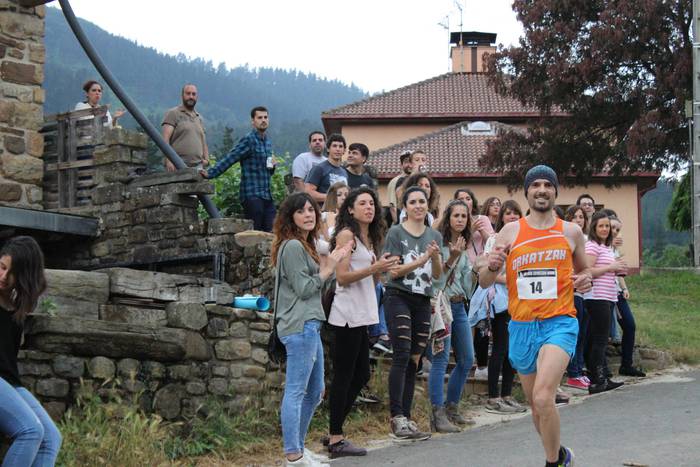 Auzoko mendiak zeharkatu zit 43 1498471009122