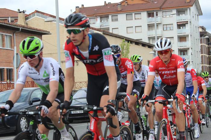 Euskal Herriko itzuliak esku 10 1522848693242