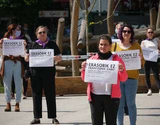 Desbiktimizaziorantz; bortxaketa, taburik gabe