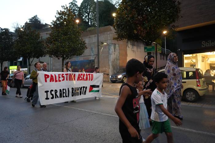 Giza katea osatu dute Gazako 34 1759863786580