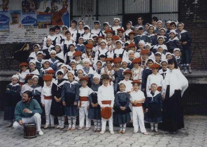Aiara Dantza Taldeak jasoko du Urrezko Guk saria