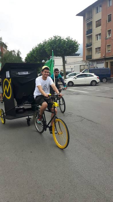 Egun osoko egitaraua ospatu  7 1498478908863