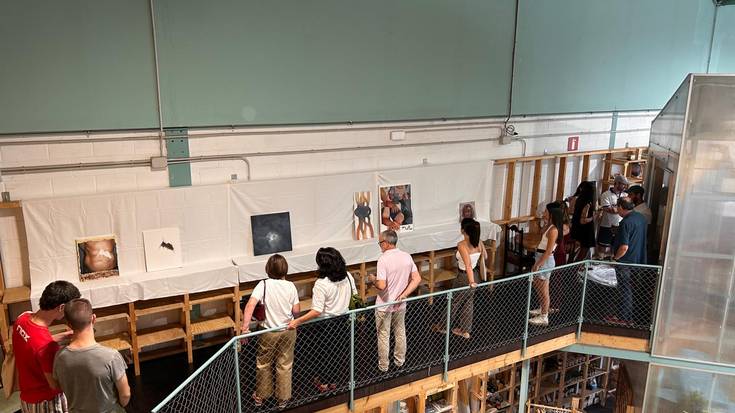 Asier Handyk eta Nerea Castañok euren sorkuntza prozesuen berri eman dute Faktorian