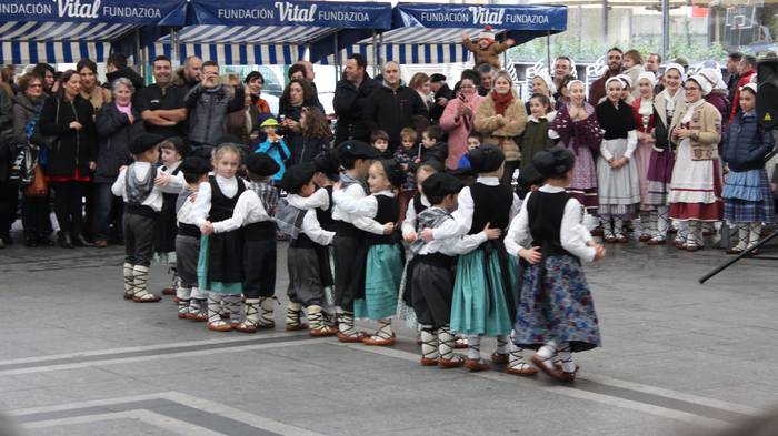 Gabonetako elkartasun azokak 39 1513599877547