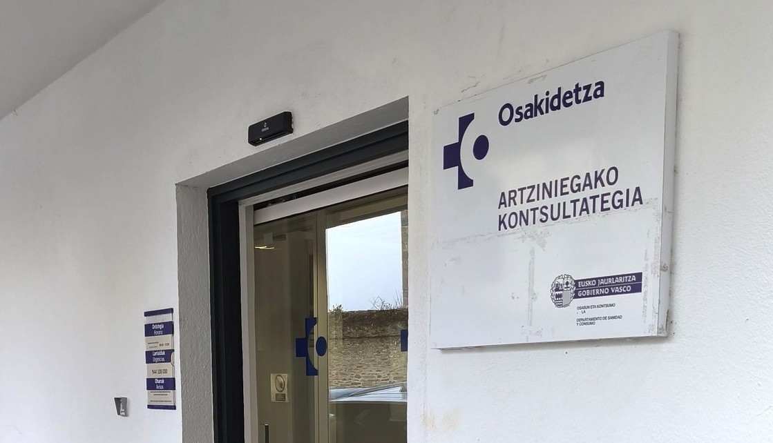Artziniegak badu medikua, eta bigarrena batuko da laster