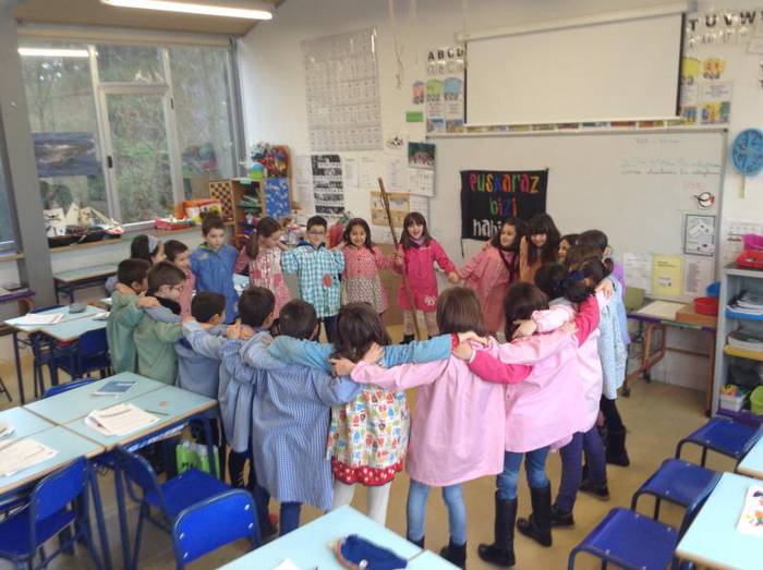 Euskararen Urrezko Makila bi 5 1487252140537