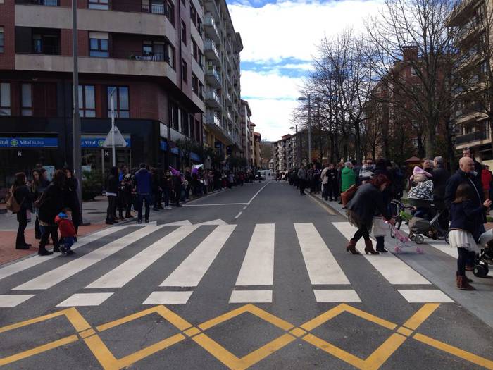 Greba feministaren goizeko t 12 1520511436361