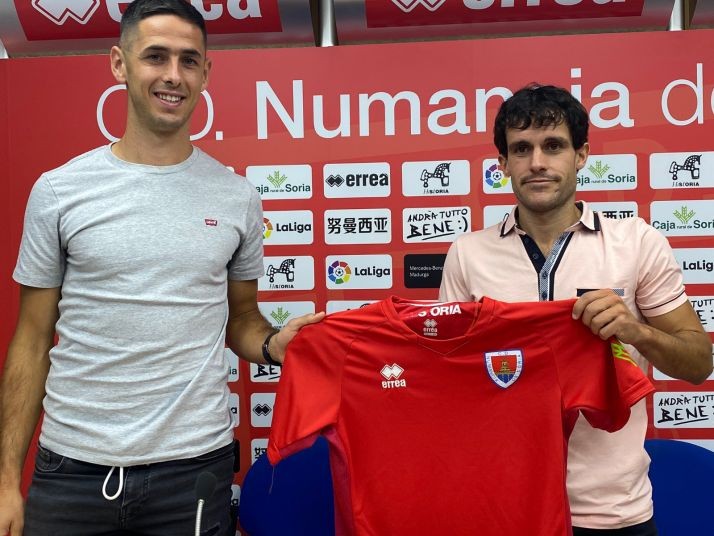 Asier Benito Sasiain fitxatu du CD Numanciak 2. mailara itzultzeko