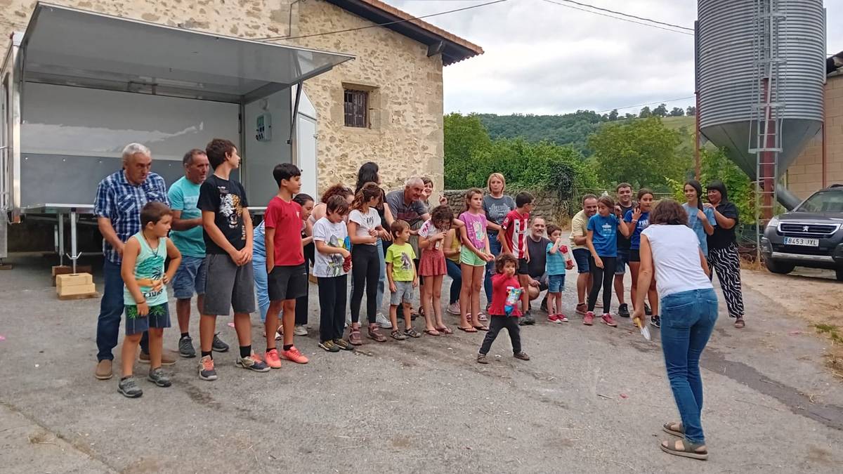 Giro herrikoian ospatu dituzte Salmantongo jaiak aurten ere