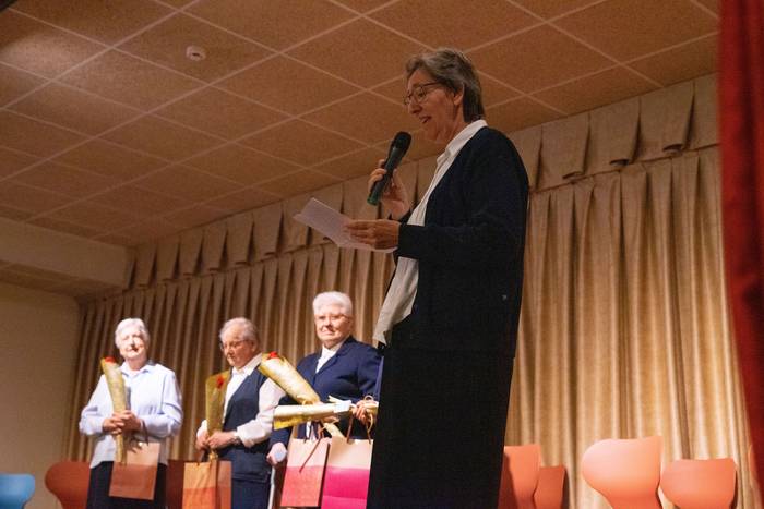 Agur jendetsu eta hunkigarri 30 1759073104708