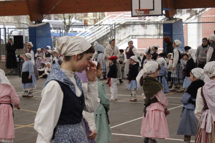 Dantzari Egunak herriguneko  56 1521467567236