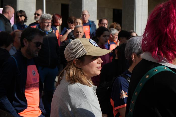 Ehunka lagunek parte hartu d 13 1774178901732