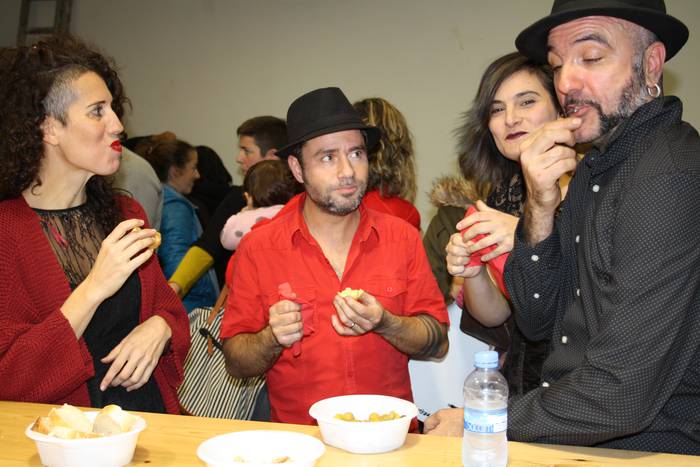 Aiaran ere armairutik atera  71 1511253468170