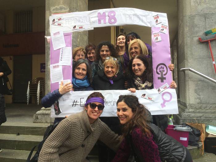 Greba feministaren goizeko t 134 1520519704598