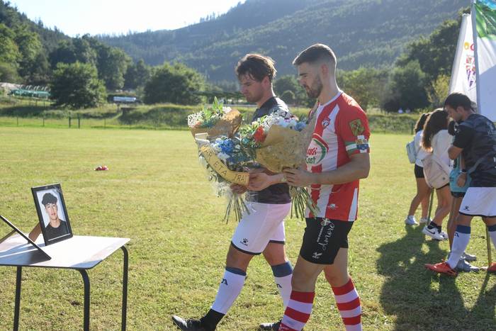 Okondon hildako bi gazteen o 2 1757424653722