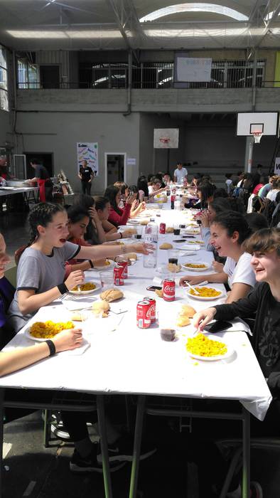 Laudio Ikastolako hainbat be 15 1495543879733