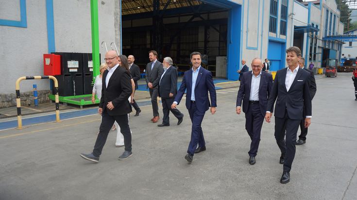 Imanol Pradalesi gutuna igorri dio JEZ enpresako LABen atal sindikalak, eta erantzuteko konpromisoa hartu du Lehendakariak