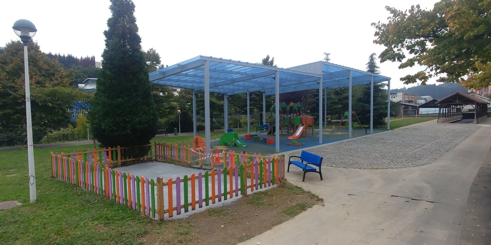 16.000 euro erabilita konpontzen ari dira herriko zenbait haur parke