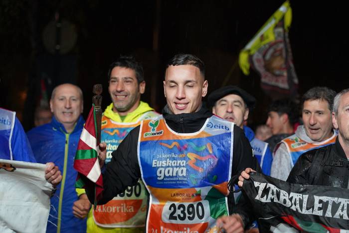 Aldarrikapenez eta pirotekni 157 1774615630019