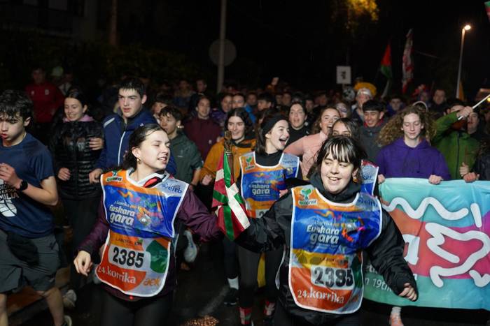 Aldarrikapenez eta pirotekni 124 1774615562329