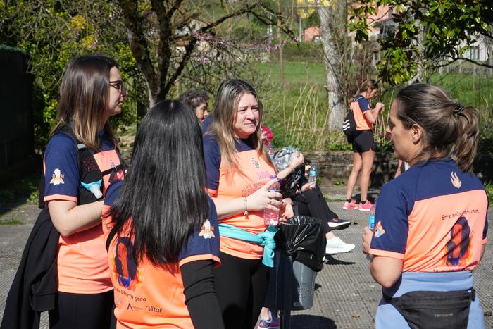 Ehunka lagunek parte hartu d 90 1774179454866