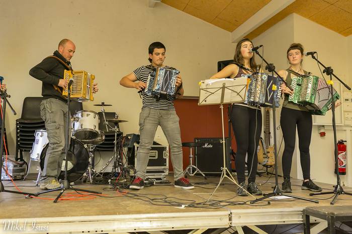 Orozko eta Donaixiti-Ibarre  10 1508867600178