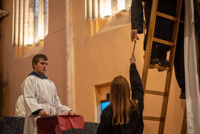 Gurutzetik jaitsi dute Urduñ 12 1775241167974