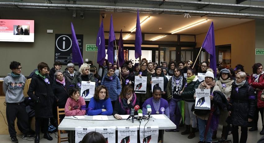 Greba feminista antolatzeko eskualdeko emakumeen* sareak, martxan