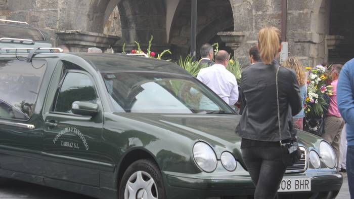 Hainbat alderdietako kideak  5 1500921942119