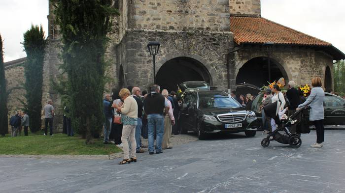 Hainbat alderdietako kideak  14 1500922034307